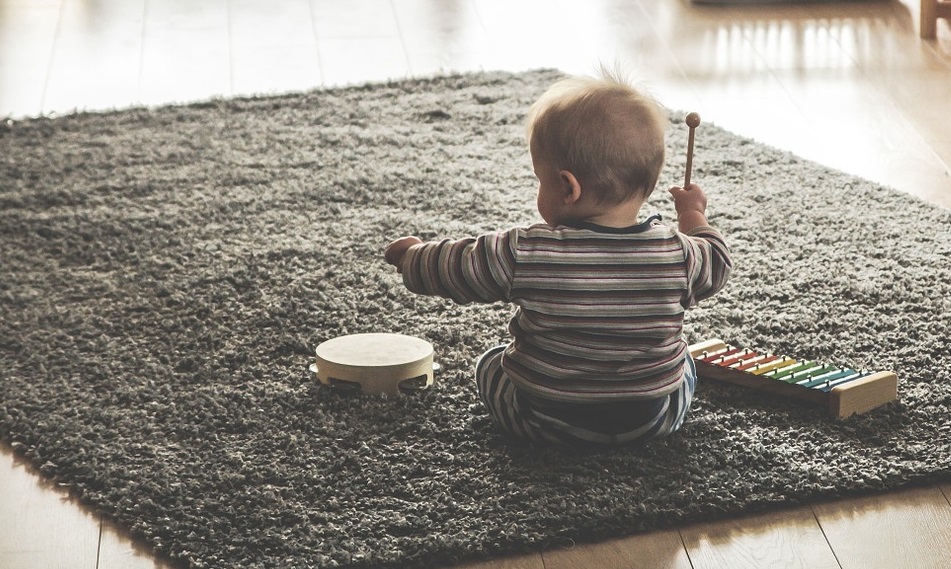 Le pouvoir des instruments de musique pour calmer les pleurs de votre bébé